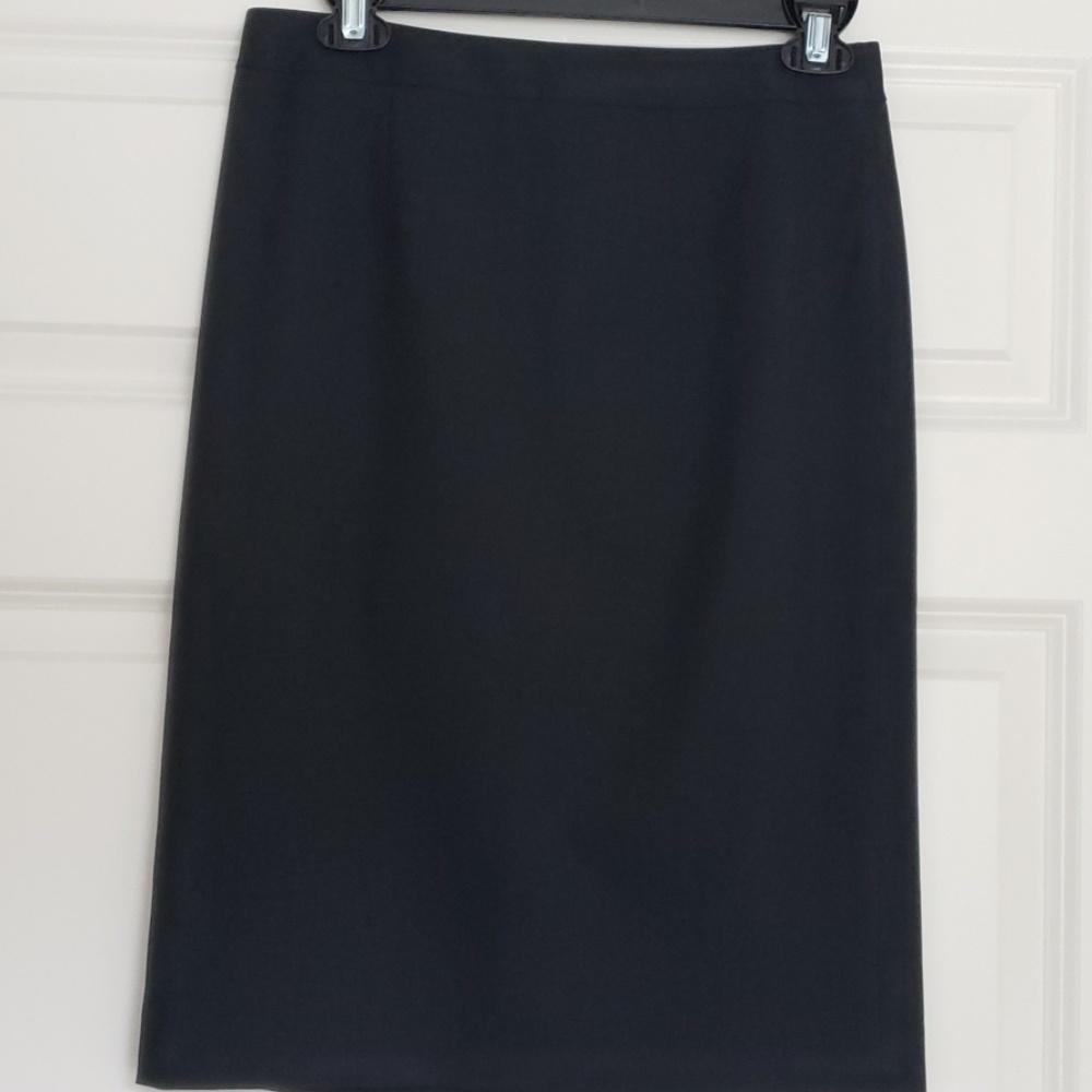 NWOT Pencil skirt